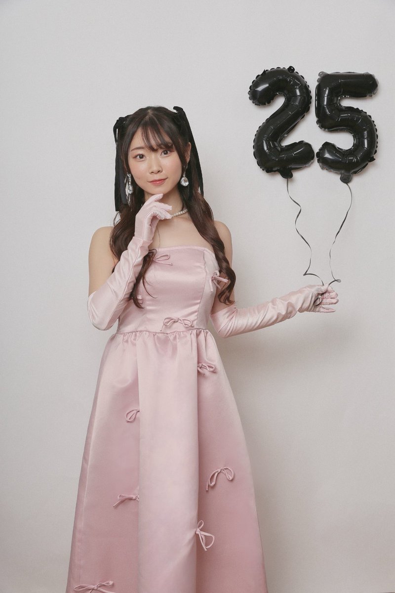 kano_koeda's tweet photo. 25歳になりました🎂
いつも温かいお気持ちを有難う御座います。

今年もお芝居を通してもっと沢山の方に
お会いできるよう、楽しみながら
進んでいきたいと思います。

出会ってくれて有難う御座います！
大好きだよ！！

25歳もよろしくお願いいたします 🎀 https://t.co/VPfCxUEaol
