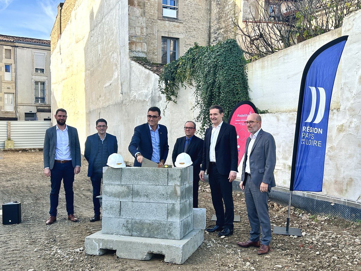 Podeliha tweet media