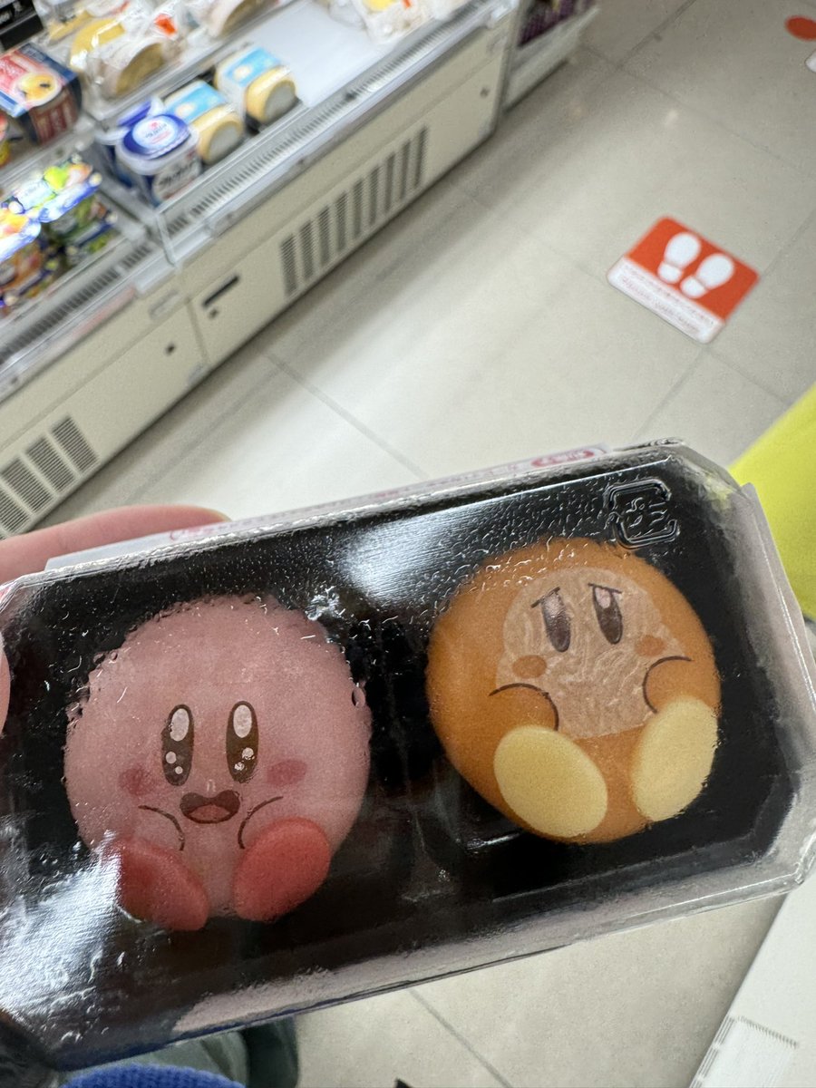 atumori11291's tweet image. 何もわかってないK氏と

これから自分がどうなるかわかっているW氏