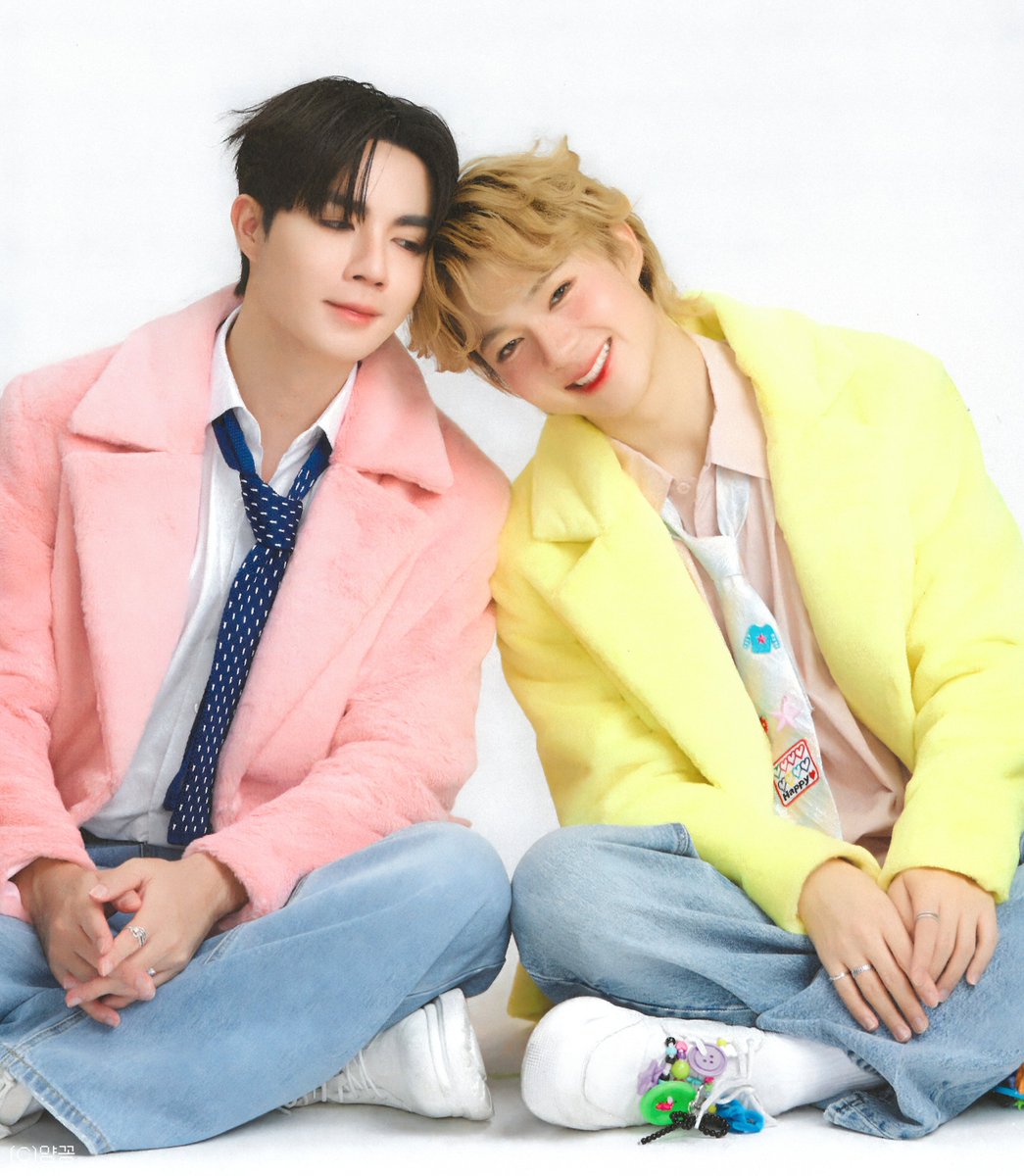 SCAN] CRAZY IN LOVE Photobook 'A' 🩷💛 (2) #ZeeNuNew