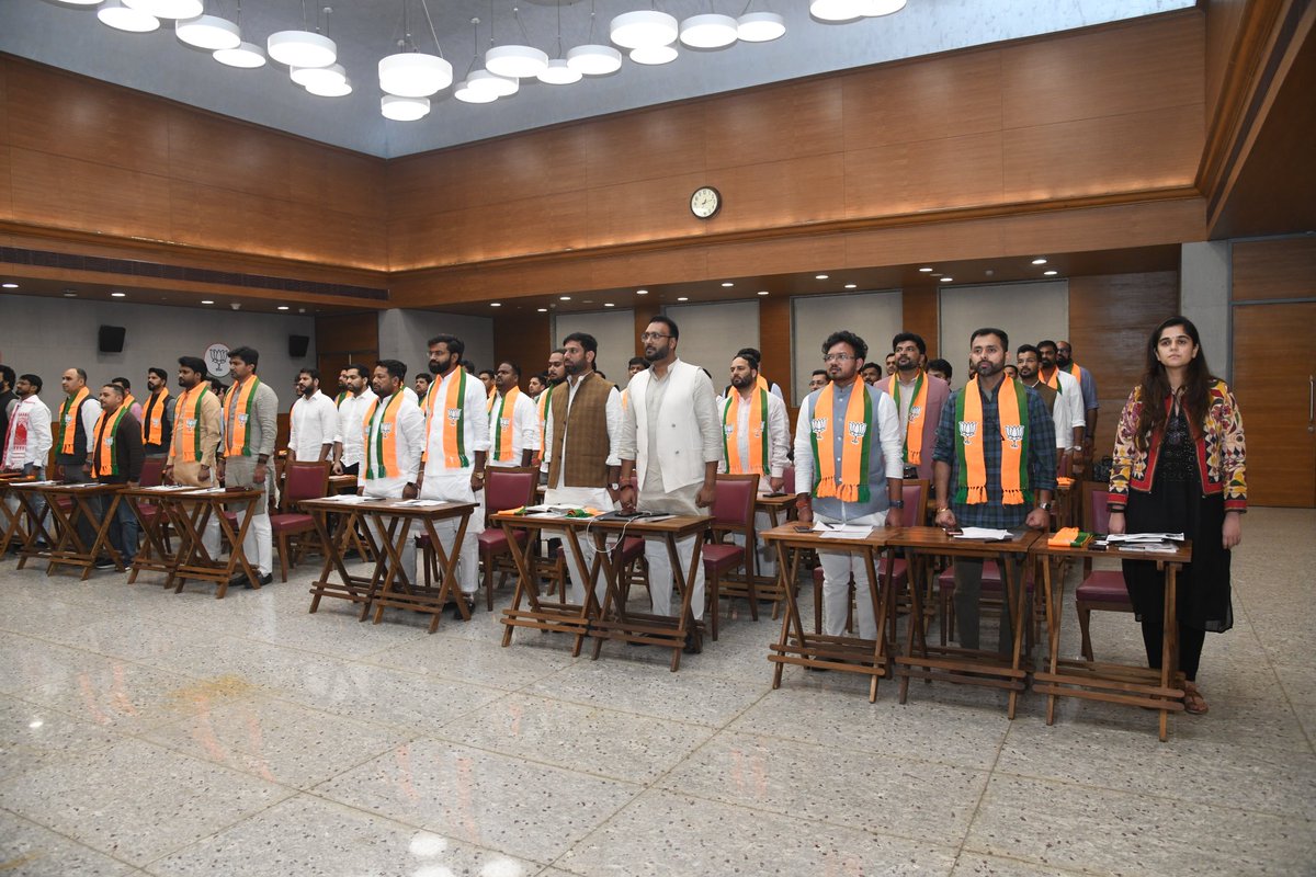 Devansh Shah tweet media