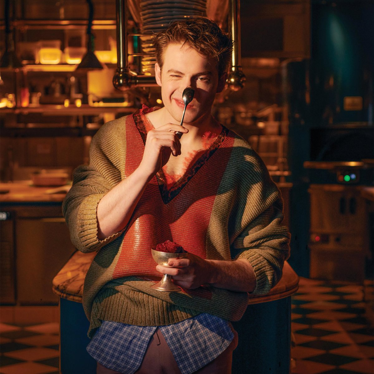 kconnorupdate's tweet image. kit connor is featured as "the example" on @EsquireUK's better men list 2025

"a comprehensive roll call of leading figures – from politicians and pop stars to activists and actors – who are setting the standard"

🔗: esquire.com/uk/culture/g69…