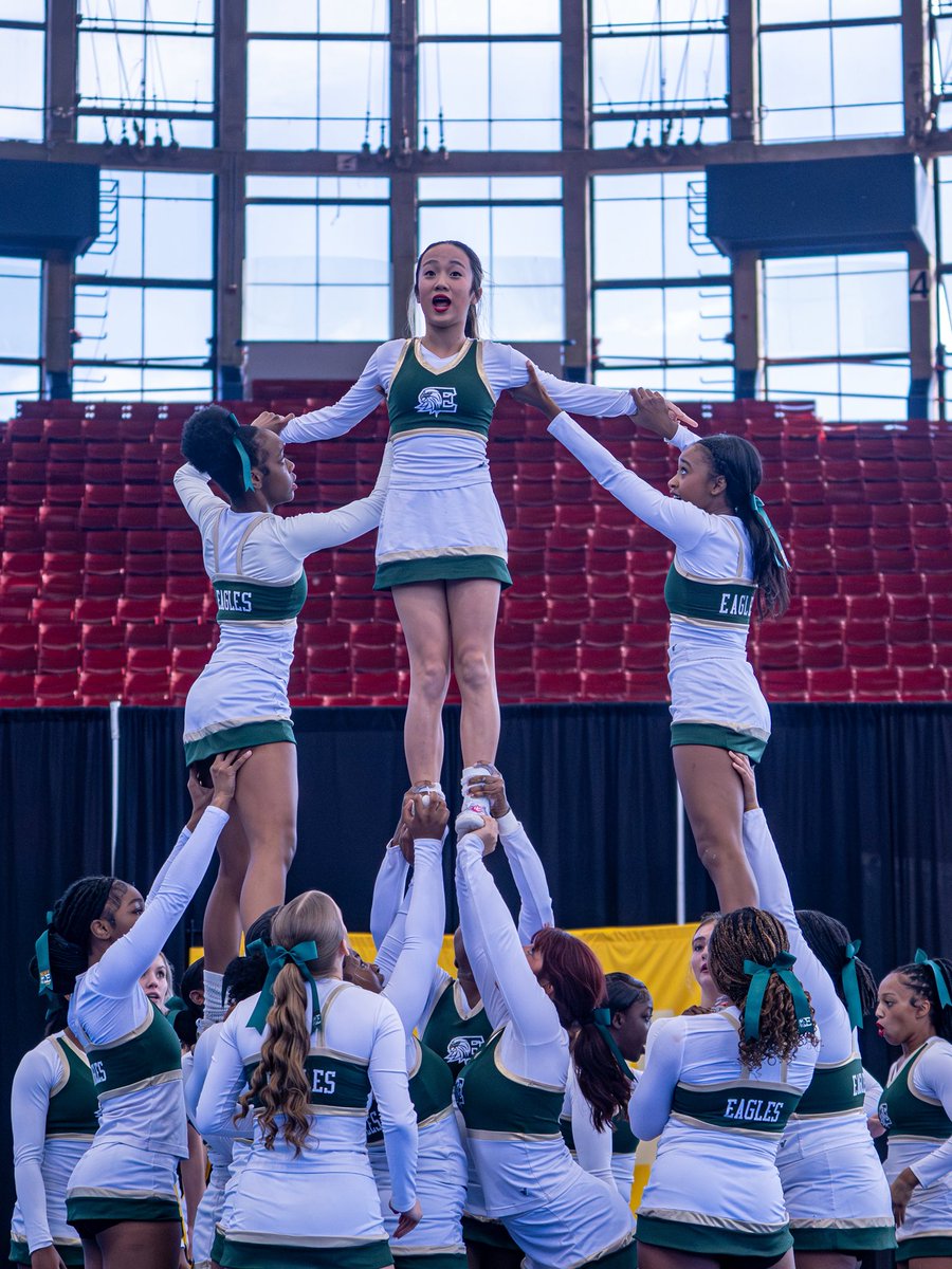 EnloeHSCheer's tweet photo. Some highlights from our first competition of the season 💛 https://t.co/4PJGRdpUKr