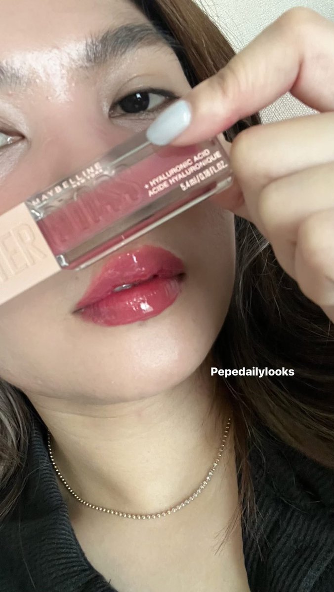 PeMicky's tweet photo. สีลิปมันค่ดจึ้ง!! เหมือนปากไปฉีดมาเลยแม่!! 💋

MAYBELLINE แท่งนี้เลย💄

พิกัดในคอมเมนต์👇 https://t.co/utKiDaZ9tQ