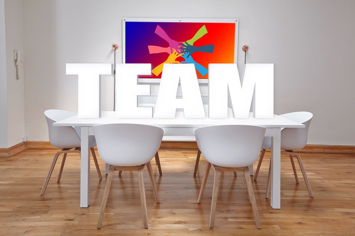 LisaGfit's tweet photo. ✅Check out the latest article in my newsletter 👉 The Best Way To Unlock Your Team’s Performance Now https://t.co/WobfOeo05q
#LeadershipEnergy #ExecutivePerformance #LisaGoldenthal #BossMethod #LeadSmarter https://t.co/ij3QWKuxwY