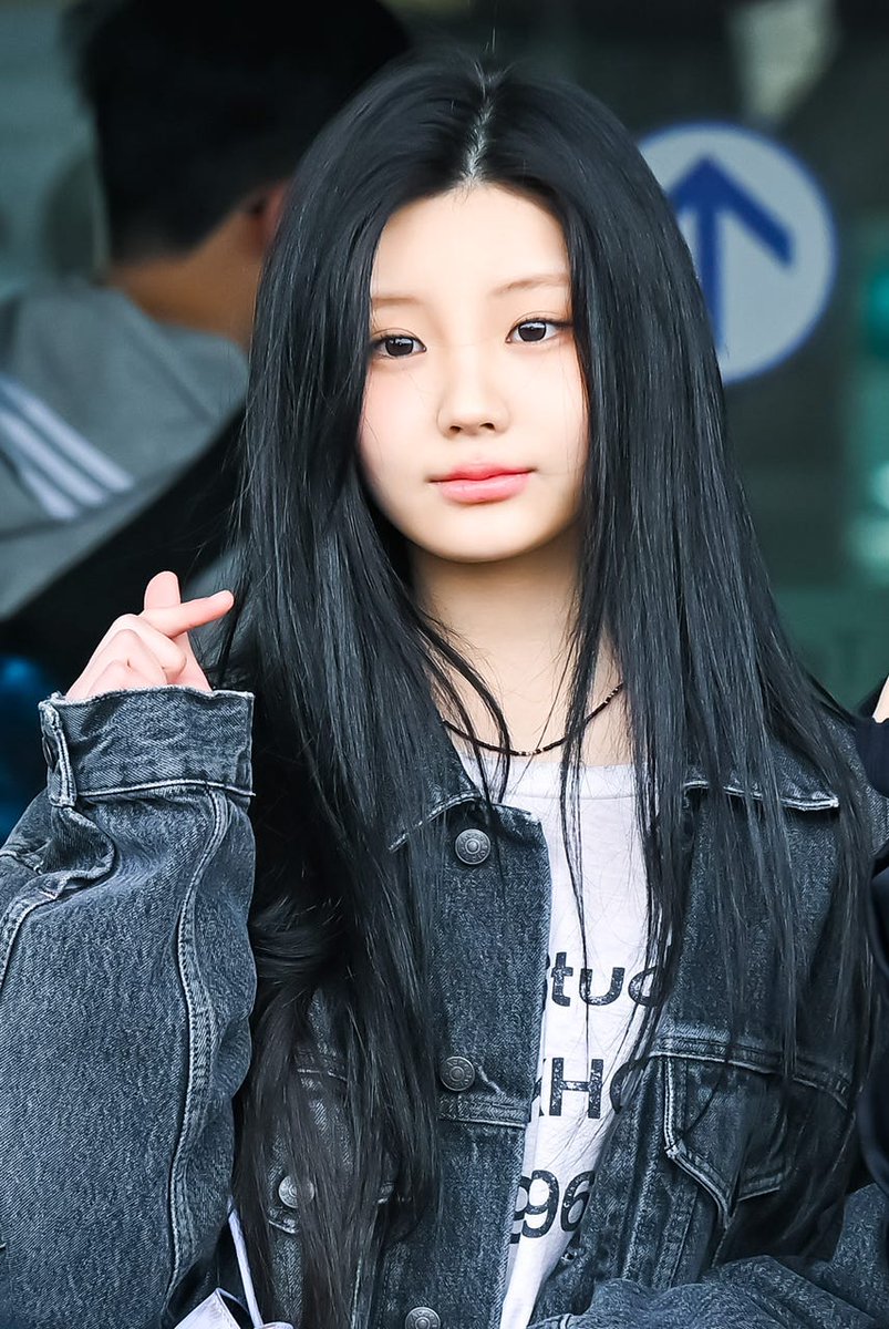 mazituraimazi's tweet image. これ正しい、「アイドルのサバイバル番組でめちゃくちゃ整った顔の人が中盤で落ちる」とか「グループで一番整ってる顔はこの人だけど一番人気なのは他の人」の正体もこれだと思う
意外とこういう「かなり整ってるのに印象に残る平均から外れてるところがある顔」の人のほうが希少だったりする