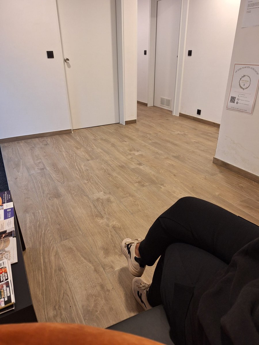 Nathaliesix73's tweet photo. Zeau..Hier zit ik dan..bij men eerste afspraak..#Osteopaat..๐ ๐ช..t'zal geen deugd doen maar hopelijk kan hij mij van deze pijn eindelijk verlossen..#FingerCross..๐ค.. #Heup..#Bovenbeen..
JULLIE nog een fijne mooie namiddag..met natuurlijk ook een..#DDK..erbij..๐ค๐โค๏ธ๐๐๐ https://t.co/iKum0tOhJH