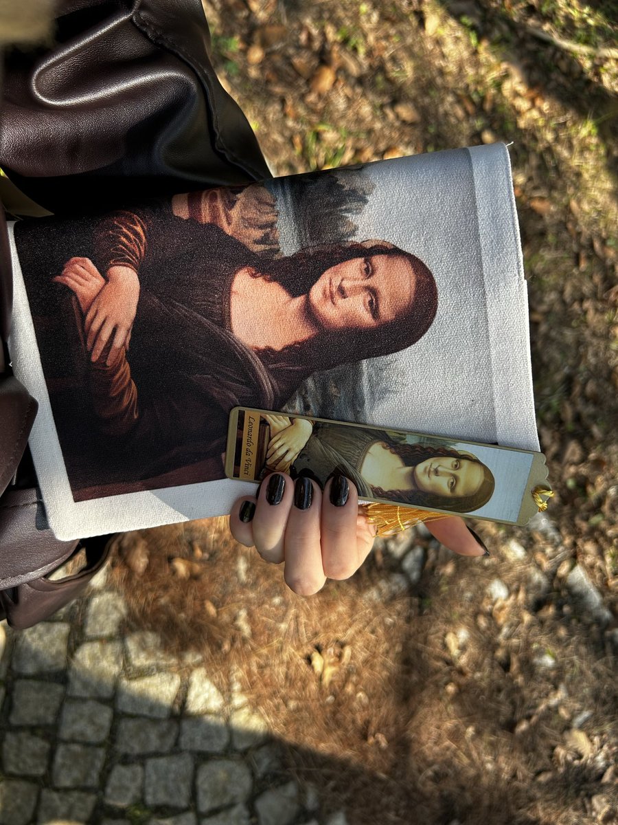tugceebasaran's tweet photo. Dünyamız renklensin. https://t.co/OA7hxUvm40 https://t.co/YoWcuO34uh