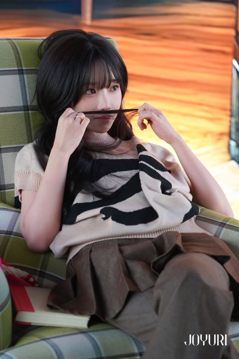 Your_eMyPuppy's tweet photo. 배우같아..........(배우임) https://t.co/bhG0O95OLb