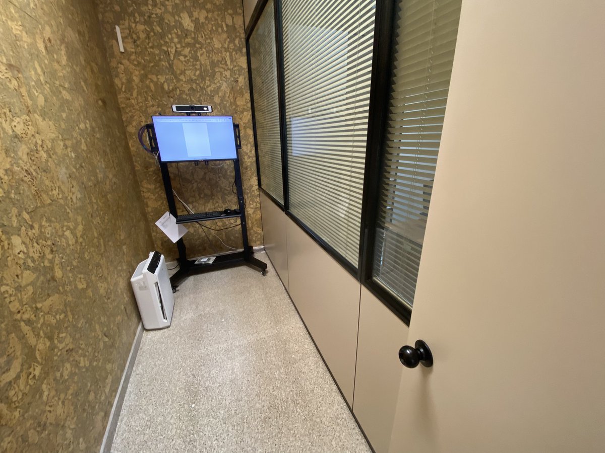 JoseLSaezPastor's tweet image. Visita junto a Jesús Rodríguez a las instalaciones del #JuzgadoPaz #Guardamar ubicado en la C/ Colón, tras la reforma de las oficinas de atención al público, sala de vídeo conferencias, despacho y almacén. #Servicios #Informática #Obras @Guardamar_Ayto