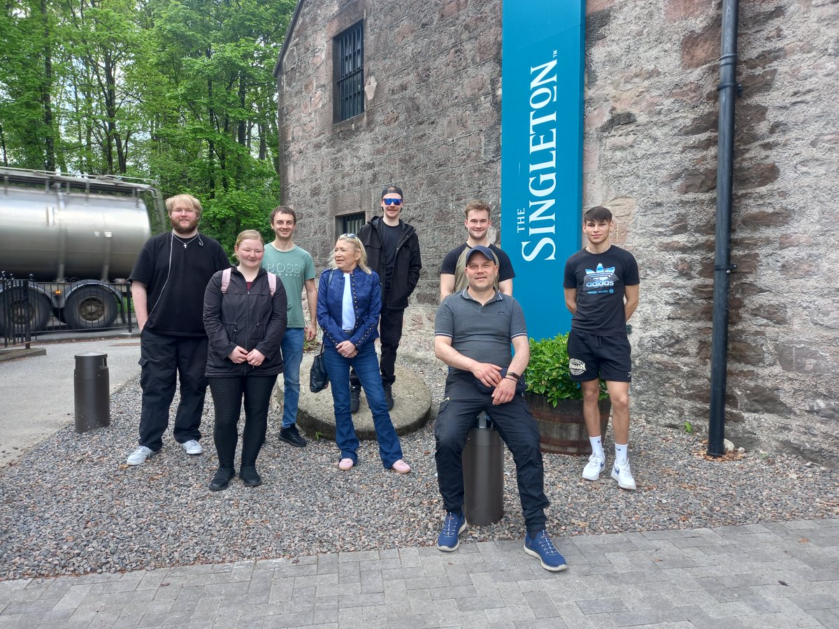 Springboard_UK's tweet image. This #ScottishCareersWeek we’re celebrating the people we support into meaningful, long-term hospitality careers.
From confidence-building workshops to hands-on experiences and guaranteed interview opportunities - we’re here to help make the next step possible. #Springboard