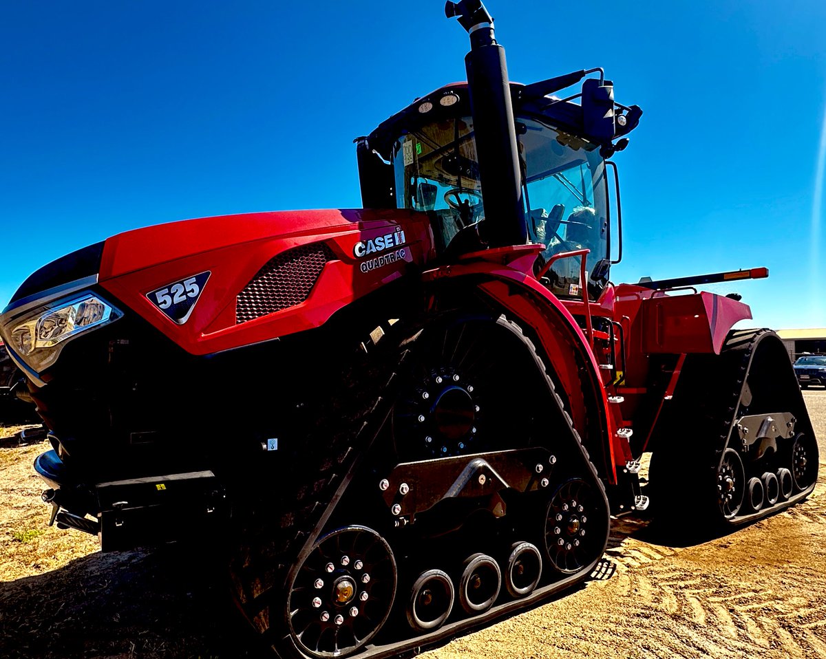 Fresh new CASE IH Steiger AFS Connect tractors arriving at Farmers Centre over the last week!

#farmerscentre #caseih #steiger