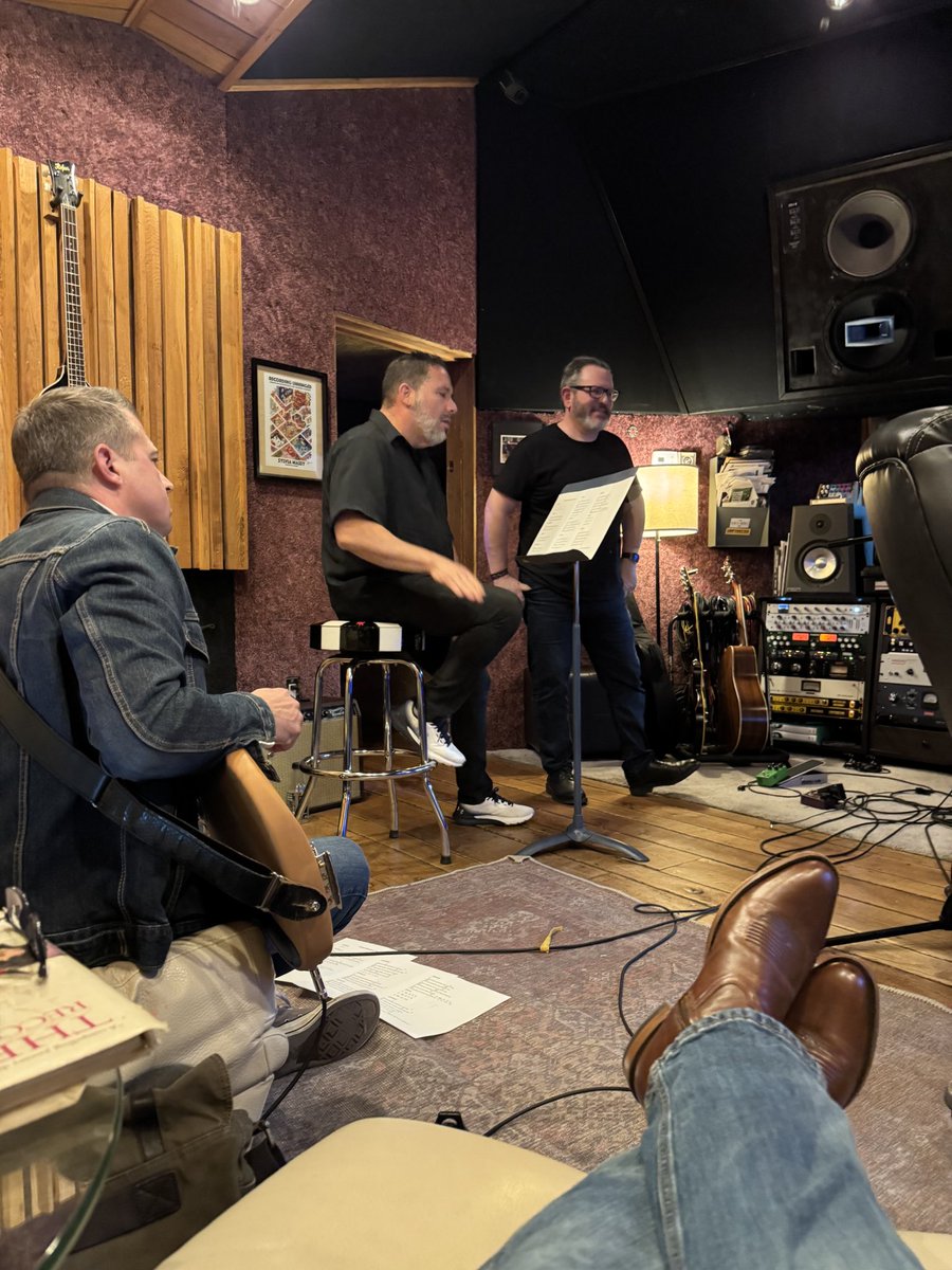 HotWingJones's tweet image. HWJ working on the new album at 8DAWS