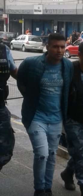 CarlosMPacheco's tweet photo. ABRO HILO sobre la terrible injusticia que quieren cometer con mi hermana, Yamila Pacheco.
​Este es Marcelo Joaquín Núñez. En 2018, la encerró, la roció con combustible y la PRENDIÓ FUEGO. Le dieron 15 años por tentativa de femicidio agravado por violencia de género.
(1/6) https://t.co/Ss9eHw5Jtf