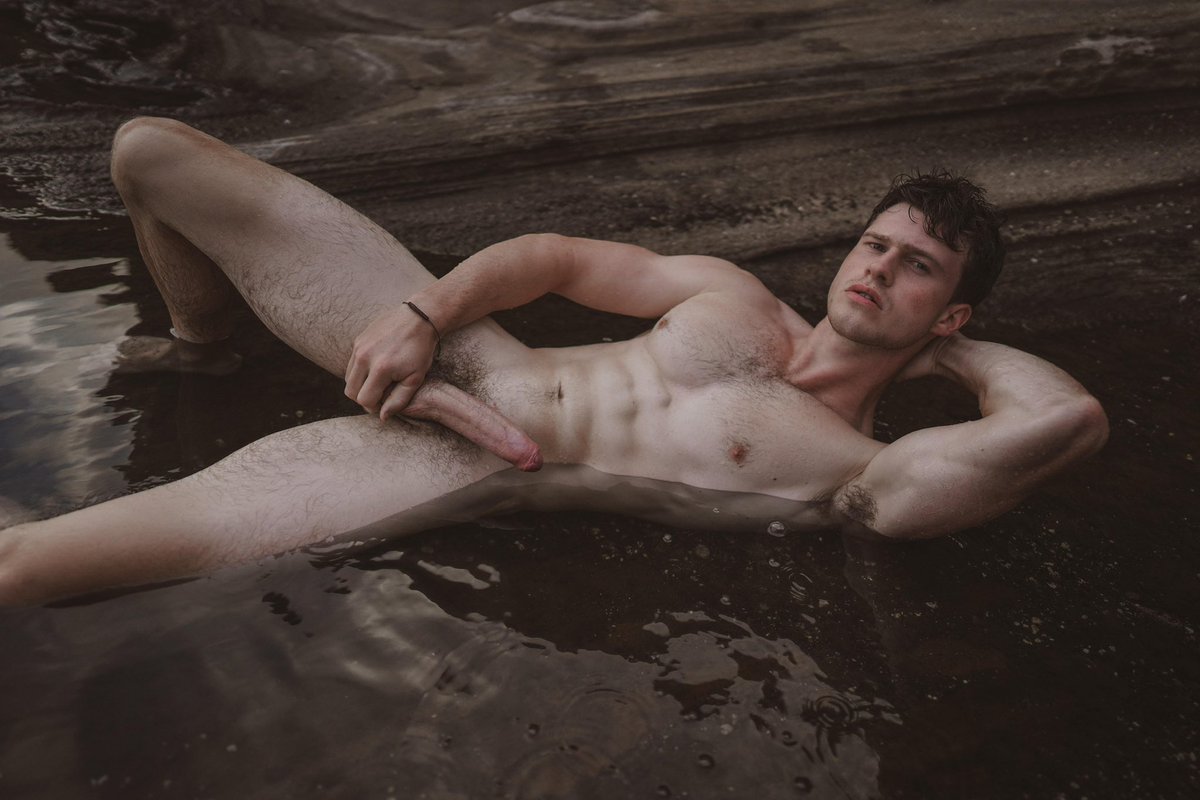 nessun_x's tweet photo. Finn Harding
@FinnHardingX https://t.co/BB2vvo5XFM