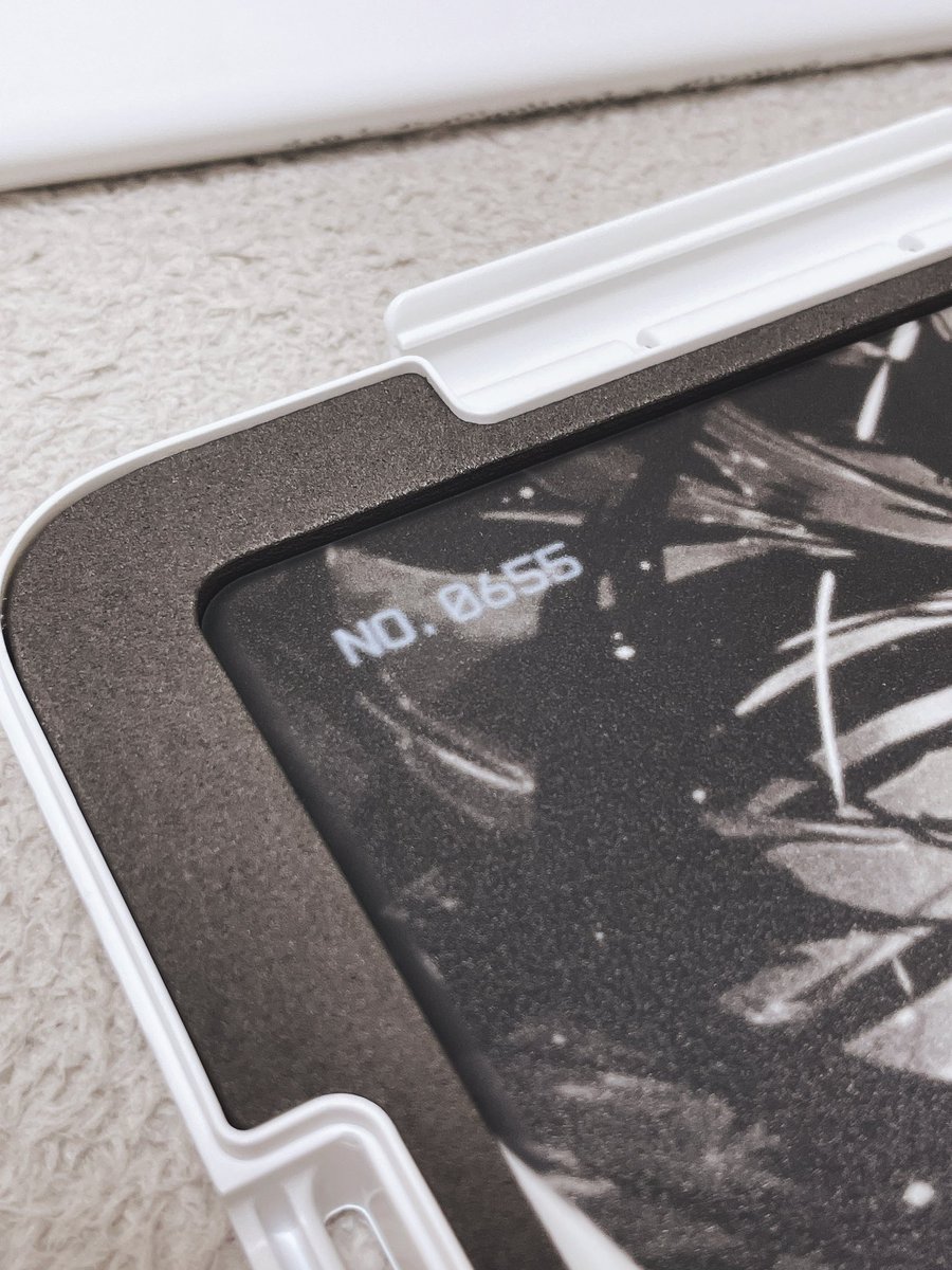 りゅーじとお揃いのマウスパッド！！
かっこよすぎ！！ケースから裏面の全面ラバーまで何から何までまじでかっこいい😭😭
買えてよかったあああ😭😭
<a href="/WALLHACK_JP/">WALLHACK JAPAN 🇯🇵</a>