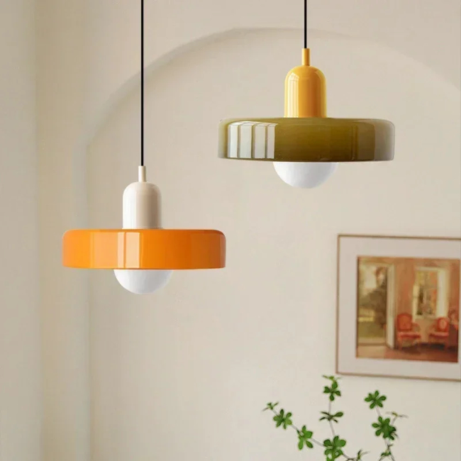 RetroToGo's tweet image. Not just aesthetically pleasing pieces of design, these 1970s Italian glass pendant lights by Nauradika London are also affordable. bit.ly/49RPg1b