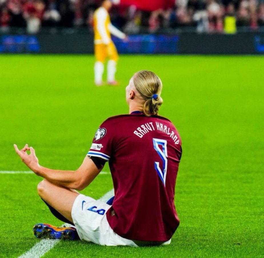 centregoals's tweet image. 🇳🇴🤖 Erling Haaland with the national team:

• 53 goals 
• 47 matches