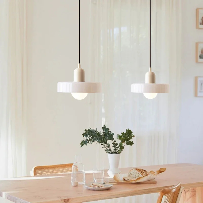 RetroToGo's tweet image. Not just aesthetically pleasing pieces of design, these 1970s Italian glass pendant lights by Nauradika London are also affordable. bit.ly/49RPg1b