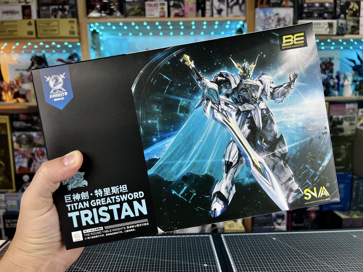 Okay, the Percival really impressed me! And based upon recommendations from many of you I’m gonna build another of the SNAA Knights kits! 
Coming next week!