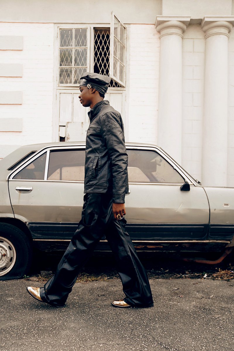 certifiedfahlil tweet media