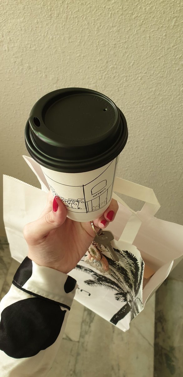 انا ك صاحبة مشروع تشوكلت ، كيف كنت اسلمها وهي كيف كانت تجي تاخذه مني هي وكرمها ، حركه اقيمها ١٠٠٠/١٠ 
شكرا على الناس المعطاه بحياتنا  💓💓💓💓💓