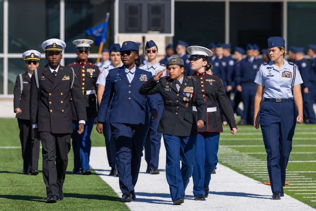 ConroeISD's tweet image. This week, Conroe ISD had the honor of recognizing the brave men and women who have served our country at our annual Salute to Our Veterans event.

To all who have served, thank you!
