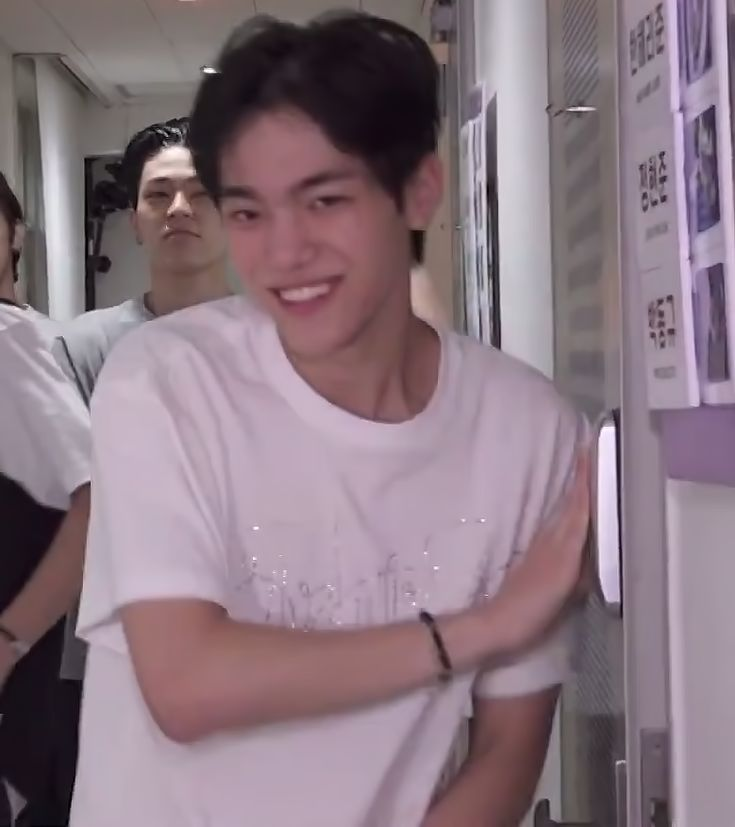 05donggyu's tweet image. he&apos;s so ⋆𐙚₊˚⊹♡⋆𐙚₊˚⊹♡⋆