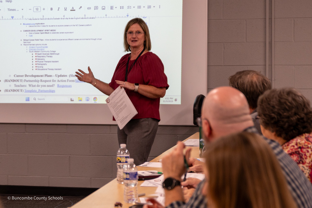 Business Advisory Council Helps Connect Students to Careers buncombeschools.org/o/bcsva/articl…