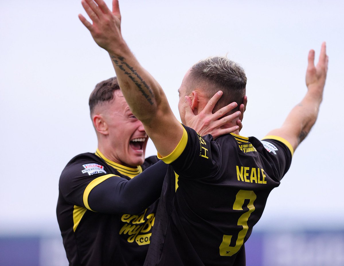 CBSC1986's tweet image. Reece Neale💪🏼

A run of strong performances in a month of great results saw Reece named CBSC Player of the Month for October👏🏼

Definitely meant that goal at Mourneview too👀😂

Well done Reece👏🏼💛