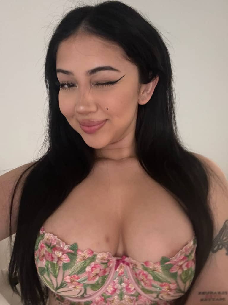 itzAnnaEarley's tweet image. Long day 😣😣