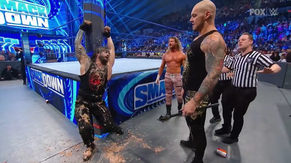IxcDevan's tweet photo. @RossIsClutch This entire feud https://t.co/sm1sdVNCQn