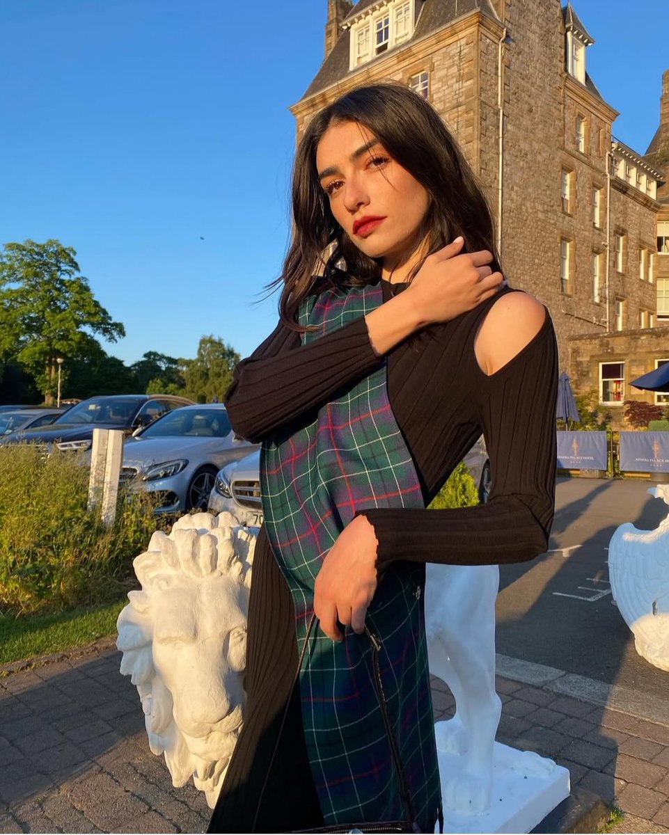 her gören benzetir ama alakayı bulamam