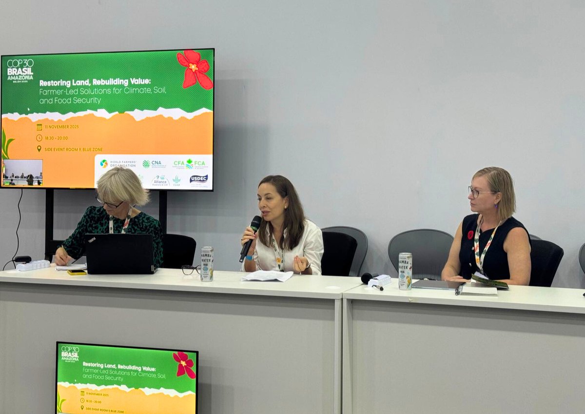 BiovIntCIAT_eng's tweet image. 📢💚 At #COP30, 👩‍🌾 @MarceQuinteroT identified farmers as agents of change, 👩‍🔬 @MaElizaJV highlighted agroecology’s role in building resilience, while 🏛️ Chiara Villani emphasized the role of policy in driving sustainable change. 
👉 allbiociat.org/49Ga5ws