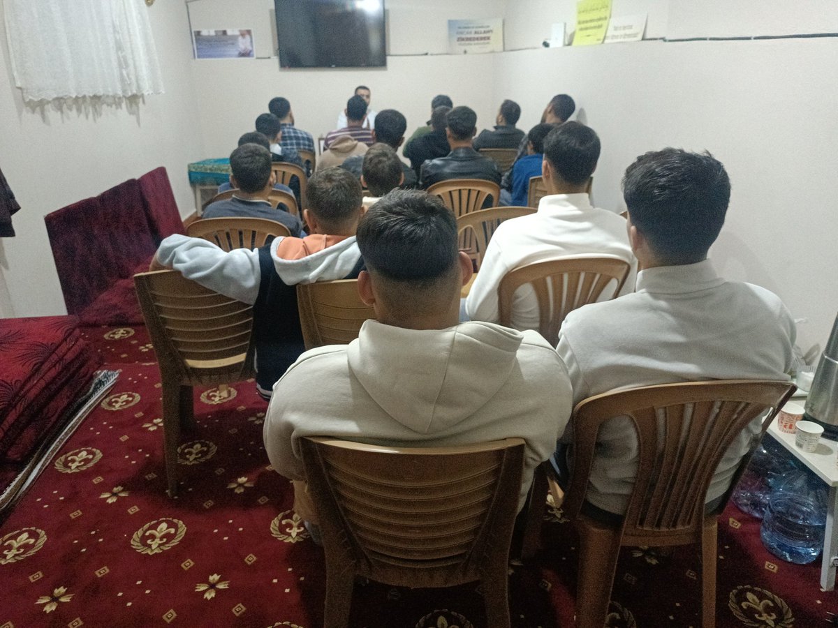 Her hafta olduğu gibi Furkan Hareketi Kırıkhan olarak Tefsir dersimiz devam ediyor.

#TefsirDersi
#FurkanHareketi