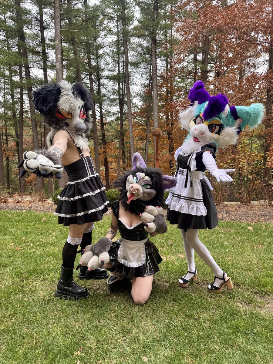 would you enter this maid cafe? >:3