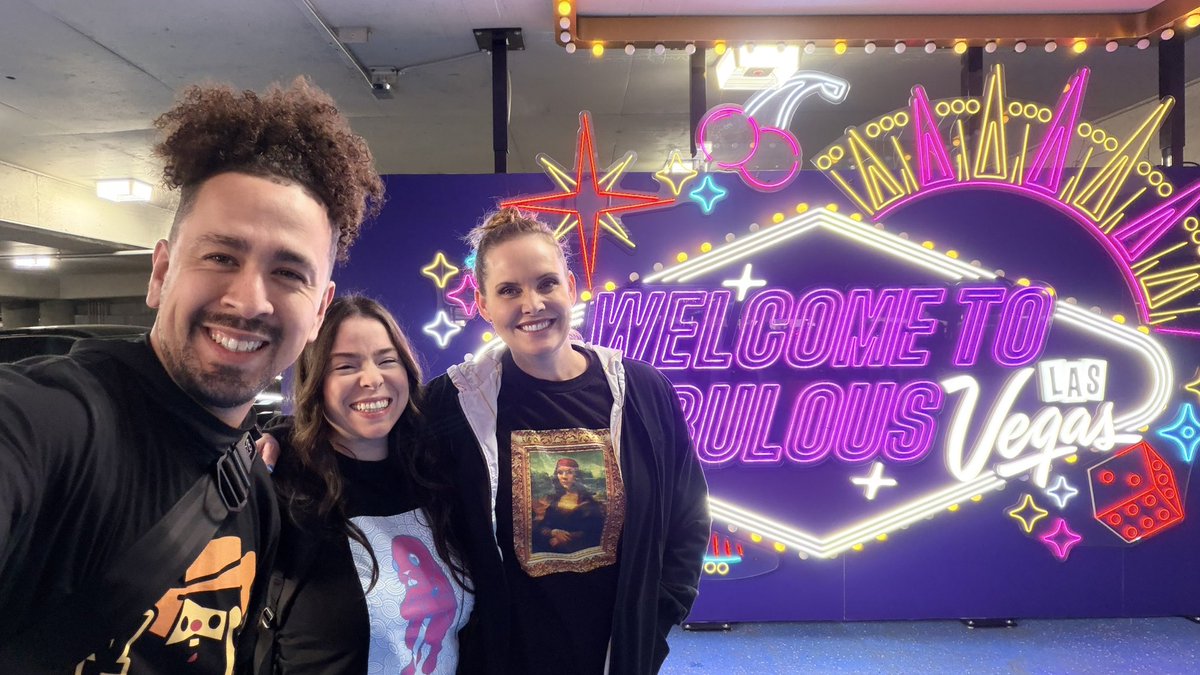 The sandwich has landed 🛬🥪💙🥳
<a href="/HomiesOmi/">Max {⭕️mi Homies}</a> <a href="/mie_janie/">⭕️mi H⭕️mie Janie</a>