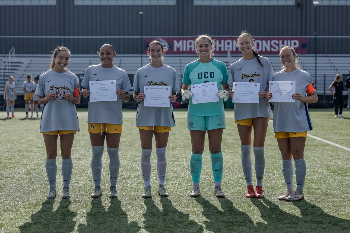 UCO All-MIAA honors handed out before kickoff! 

⁦<a href="/UCOSoccer/">UCO Soccer</a>⁩ x #RollChos