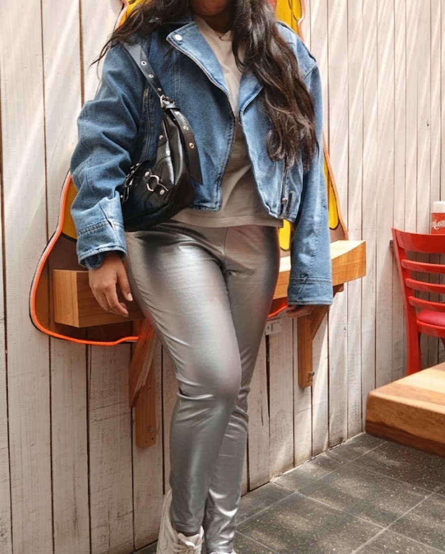 Daylu_15's tweet photo. @somoslacasaok #FUTTTURAxBNA necesito ir con mi mejor amiga @lulumix28 porque seguimos a Tini hace años y ya tenemos nuestros outfits listos,nos faltan las entradas para ser parte de Futttura🤞daleee ponete la 10 @BancoNacion @somoslacasaok queremos cantarnos todas las canciones y bailar mucho! https://t.co/Ay1kXSSRWc
