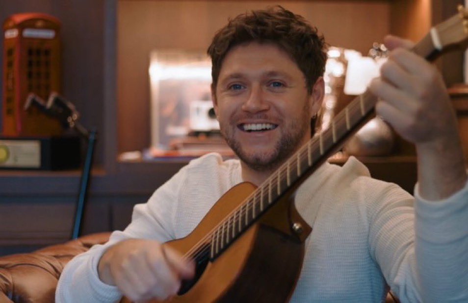 flickerfields's tweet image. niall maria horan you are so loved