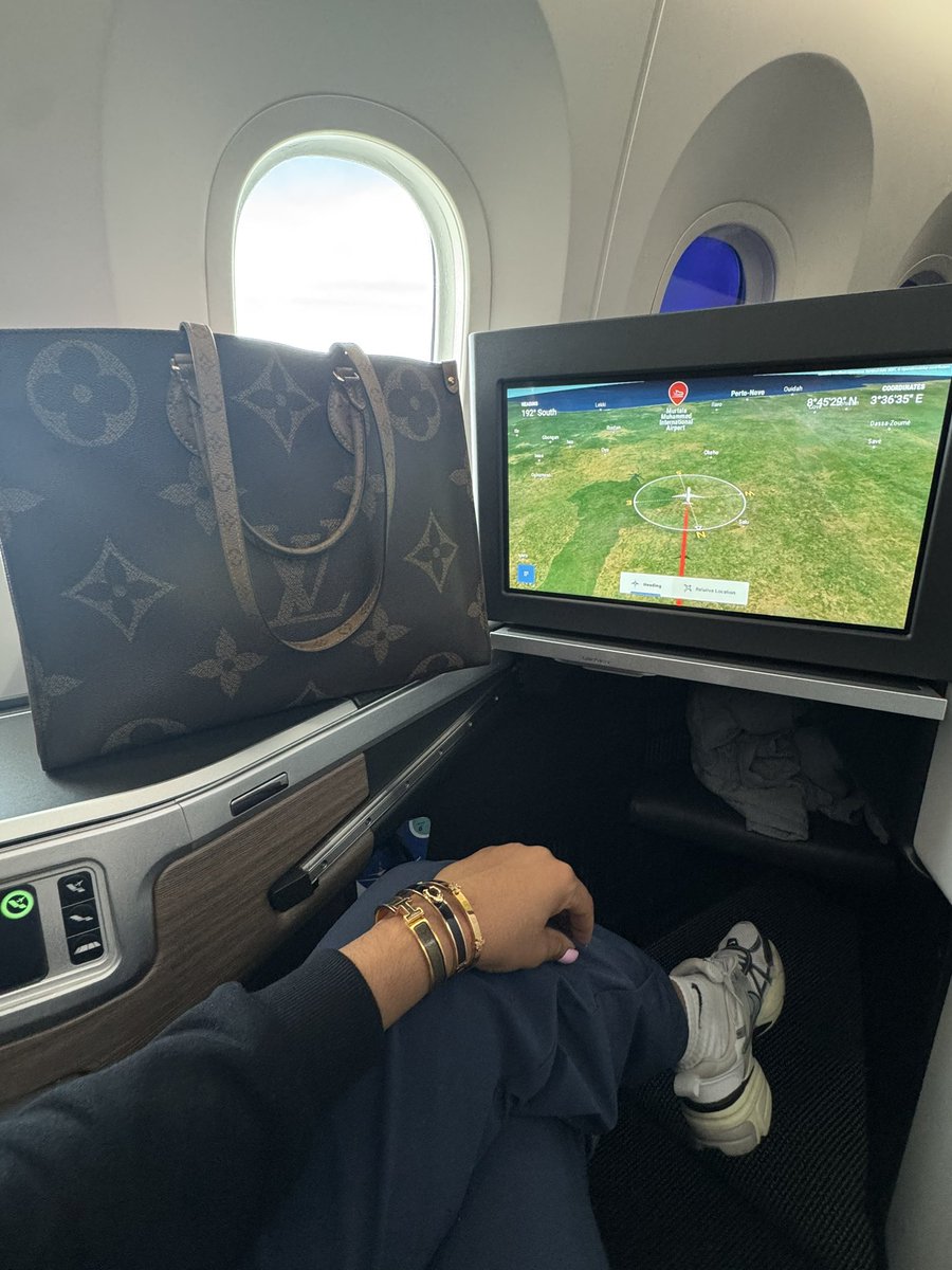 Sassy Hannah 🦅 tweet media