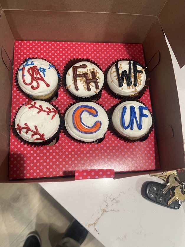 Jup_Baseball's tweet image. 📣Congratulations Warrior class of 2026 📣
Ethan ➡️Clemson 
Griffin ➡️Wake Forest
Colby ➡️South Bama 
Dom ➡️North Florida 
Casey ➡️Freed-Hardeman
It’s takes a village!
#signingday #baseball #commits #onemore