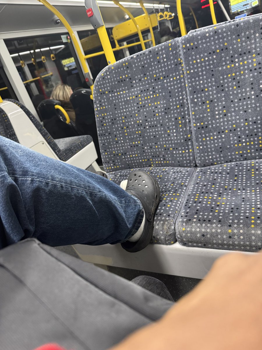 _maikudii's tweet photo. I still don’t understand why this antisocial behaviour is so common in this part of the world. Why would you place your legs where another person is to sit 🤷🏽‍♂️. Is common sense no longer common?? @instablog9ja #antisocial https://t.co/Co8fd1vmok