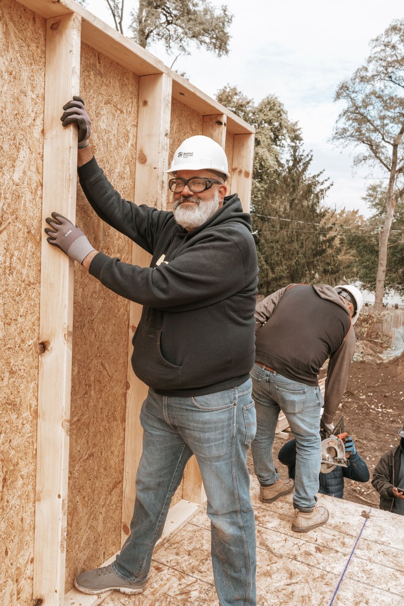 DMSiSoftware's tweet image. A few of our team members recently participated in a home build with Habitat for Humanity. 🏠 We are grateful for the opportunity to support our community in this way. 

Thank you Habitat for Humanity of Omaha for having us! 

#CommunityBuilders #HabitatOmaha