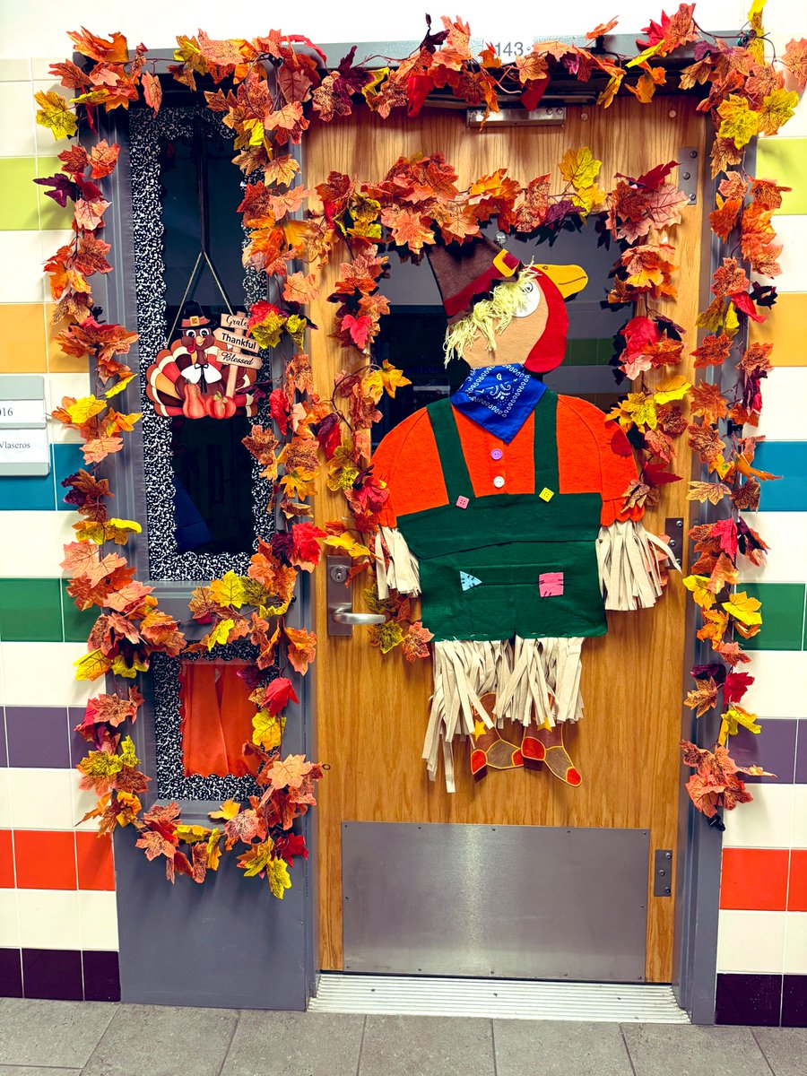 msv430's tweet image. Our Thanksgiving 🍁 door 🚪. Kids helped make the disguised 🦃 . How cute is this? 

Thank you Pocahontas &amp;amp; John Smith for the hanging turkey and @dsmom58 for the adorable leaf decor! We love you guys! 

#autism #specialneeds #clearthelist 

Classroom: amazon.com/hz/wishlist/ls…