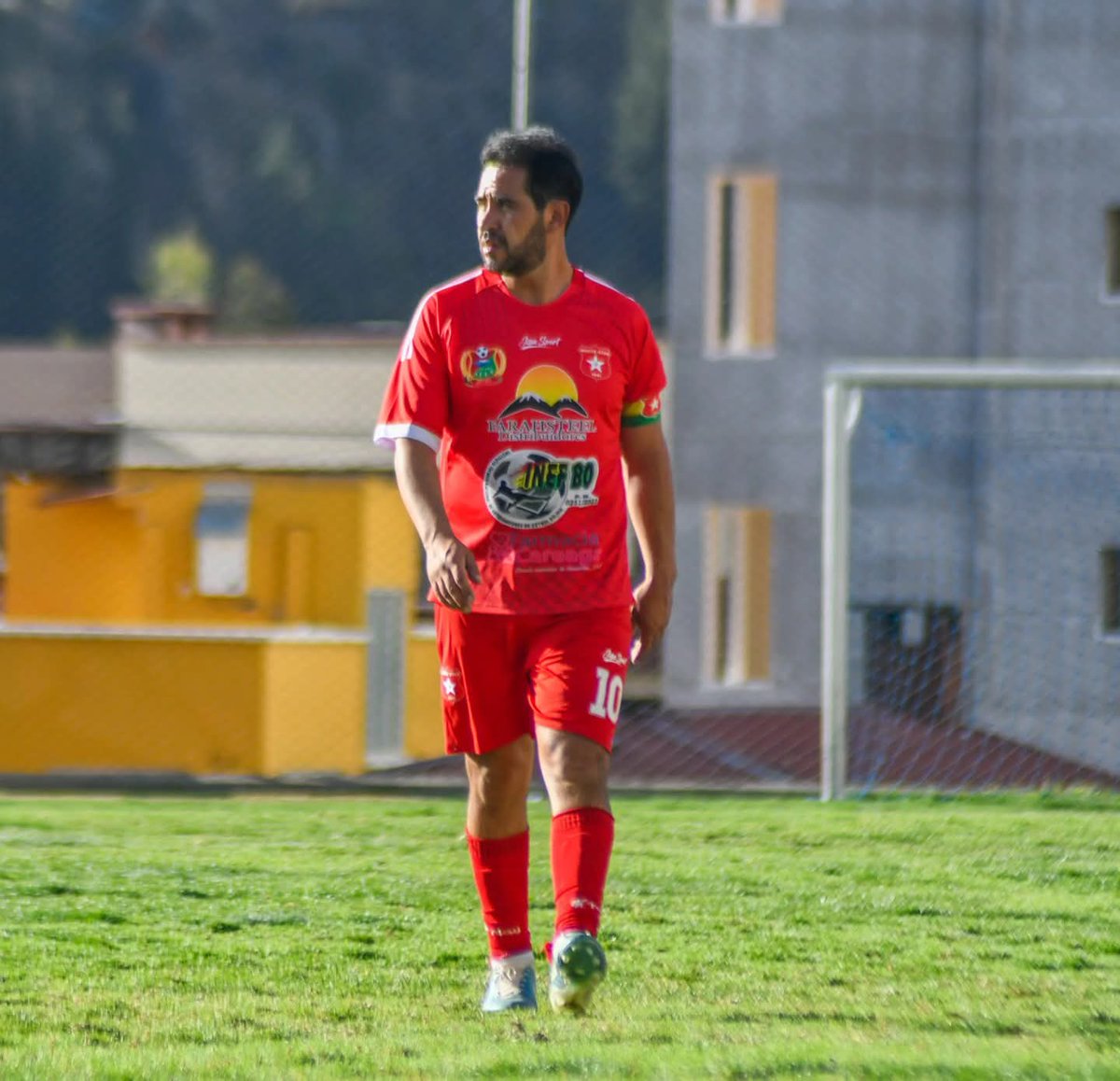#FútbolBoliviano #Noticias  
De jugador a director técnico: el Club White Star, de la AFLP, da la bienvenida a Adrián Trigo Forquera como su nuevo DT. Trigo era hasta hace unas fechas jugador, capitán y goleador. Ahora dirigirá al equipo en reemplazo de Félix Berdeja.  #PREMIUM