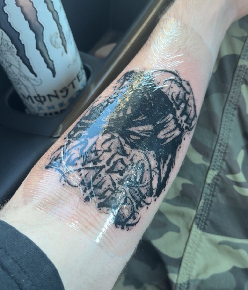 i'll post better pics once it heals and isn't leaking and bandaged but i got my first tattoo