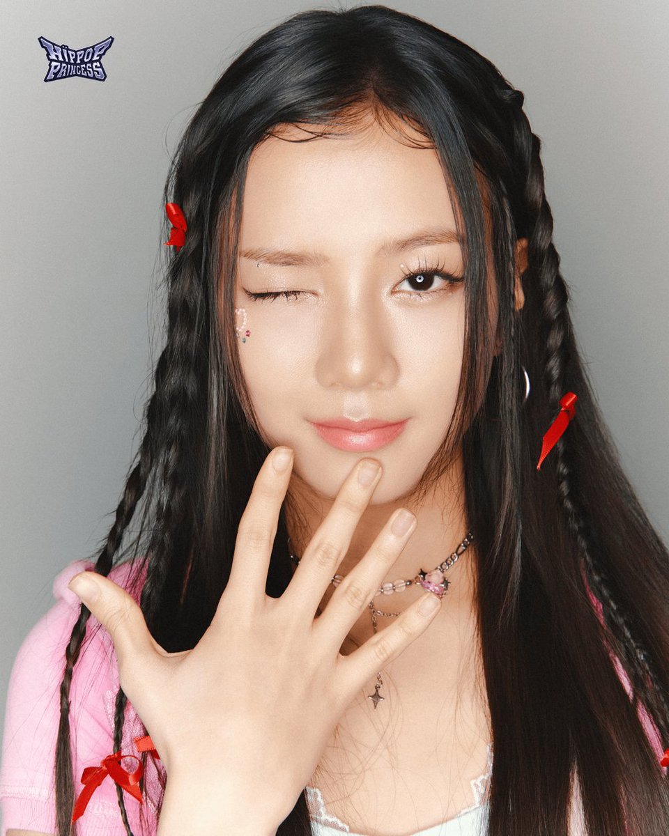 SeohyunGlobal's tweet image. The new Hip Hop Princess ranks are out: Lee Seohyun is 19th.

This is NOT a safe rank, and it&apos;s also her 15th BIRTHDAY today. If you appreciate her talent and as a birthday gift, please give her your vote. We need to help her! ❤️

#LeeSeohyun #HipHopPrincess #이서현