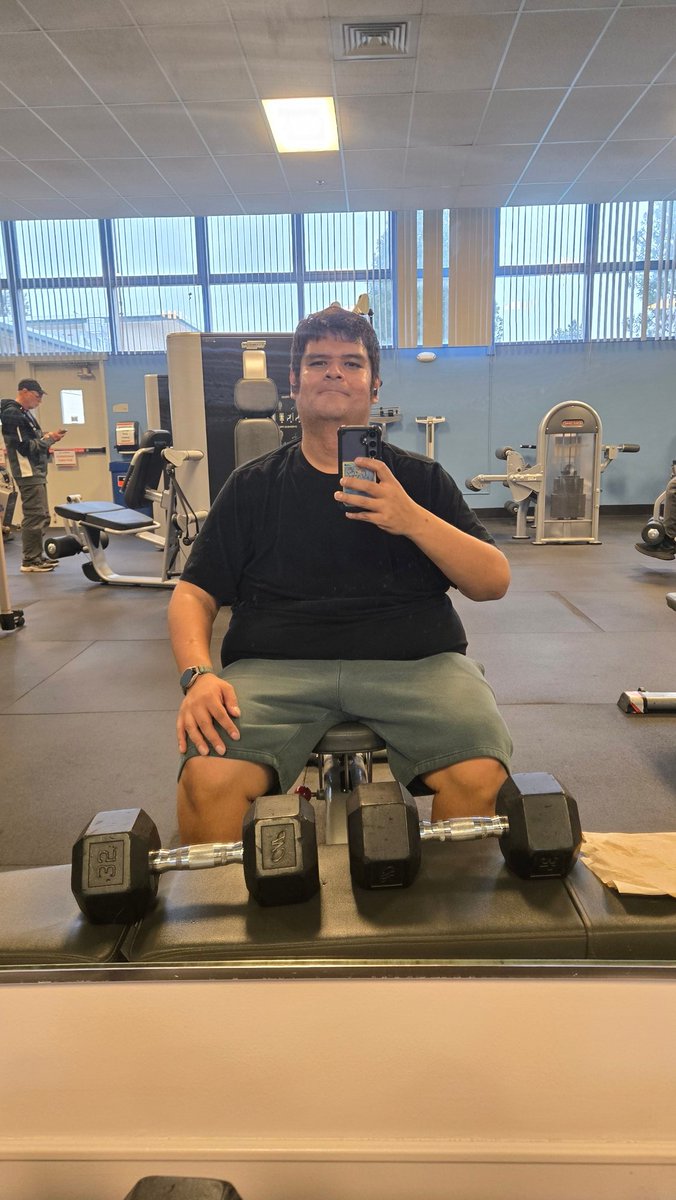Been a while since I did a workout post, still goin strong! 💪

#Fitnessjourney
#workoutThursday