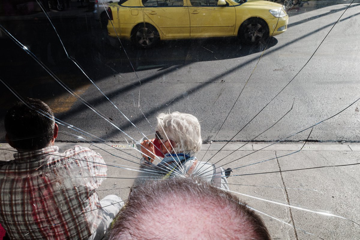 spyros's tweet photo. Ricoh GR III
Snapped in Athens, Attiki, Greece
More about Street Photography at https://t.co/iyEJfblndM
#StreetPhotography #streethunters #Athens #Attiki #Greece #shootGR #shootGR_Athens #RicohGR #RicohGRIII #Ricoh #flash #FlashPhotography #FlashStreetPhotography #offCameraFlash https://t.co/hGs1oQyexb
